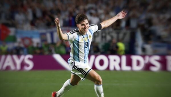 Julian Alvarez scores stunning extra-time goal as Argentina beat Switzerland in World Cup quarterfinal clash (Video)