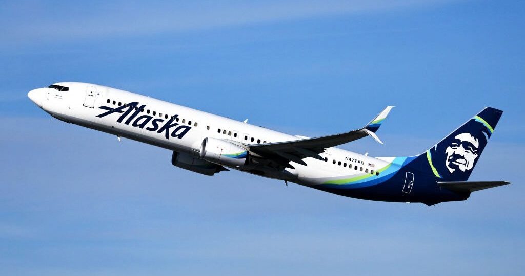 Alaska Airlines Declares Emergency: Inside the 787 Dreamliner’s Flight