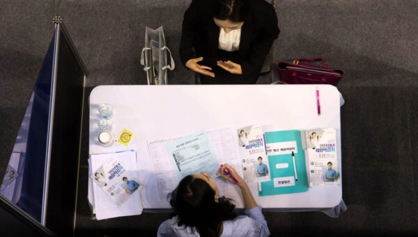 Tech firms are bringing job interviews back in person to stop AI use, RTO guru says