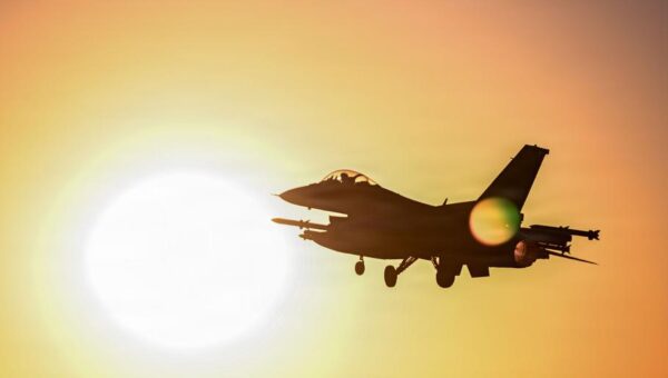 US launches 3rd consecutive strikes on Iran