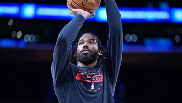 Restricted free agent Tari Eason agrees to 5-year, $81.5 million deal to remain with Rockets