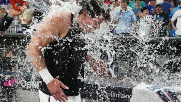Marlins snap franchise-worst 12-game skid with walk-off win over Phillies