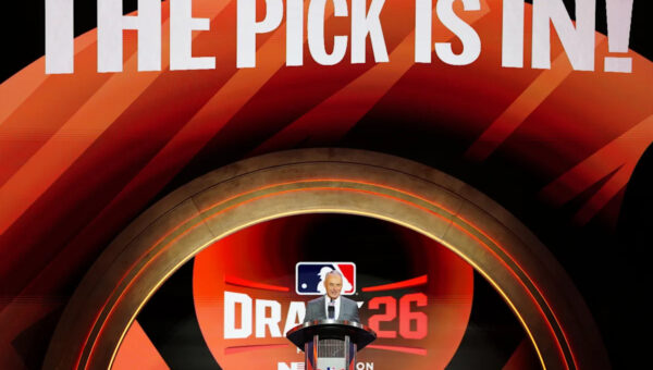 MLB Draft 2026 takeaways: Roch Cholowsky to the White Sox, Rob Manfred's gaffe, pitcher surprises, a Bonds on the Giants and more