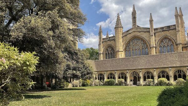 2027 Oxford University Weidenfeld Hoffmann Scholarship | Fully Funded