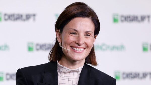 Netflix’s top product exec says all employees should have an ‘aspiration for AI fluency’