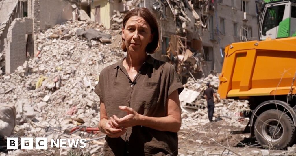 Watch: BBC at site of deadly Russian attack on Kyiv flats