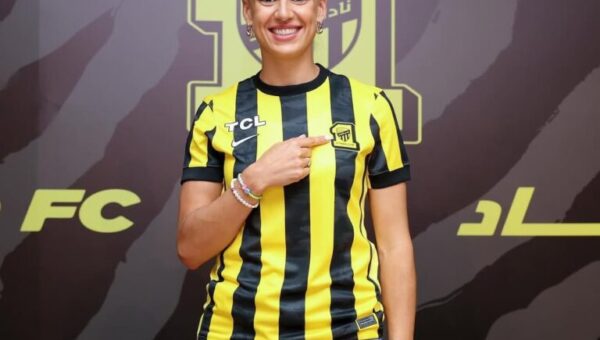 Plumptre pens new two-year contract with Al-Ittihad