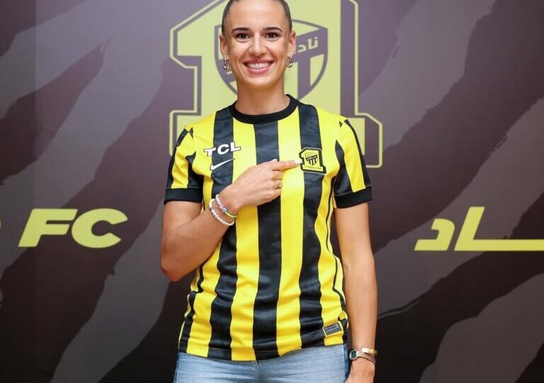 Plumptre pens new two-year contract with Al-Ittihad
