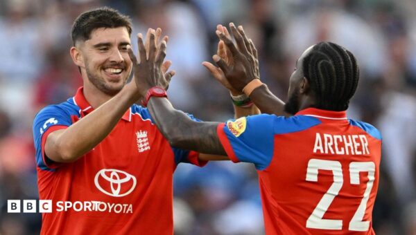 Superb England inflict record T20 defeat on India