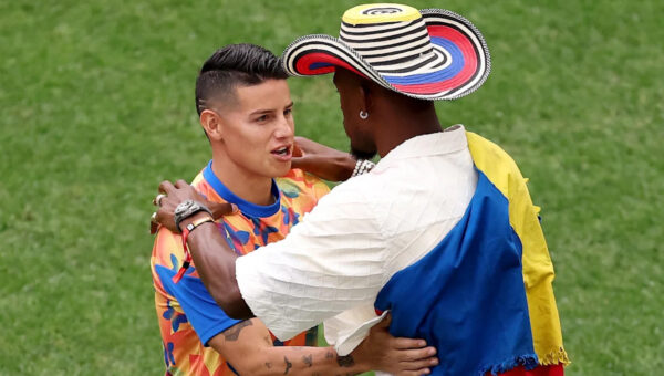 Warriors All-Star Jimmy Butler shows support for Colombia at World Cup