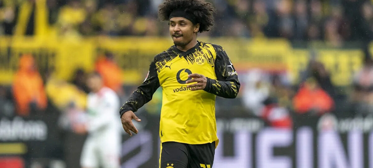 Borussia Dortmund confirm Barcelona-linked attacker holding talks with other clubs