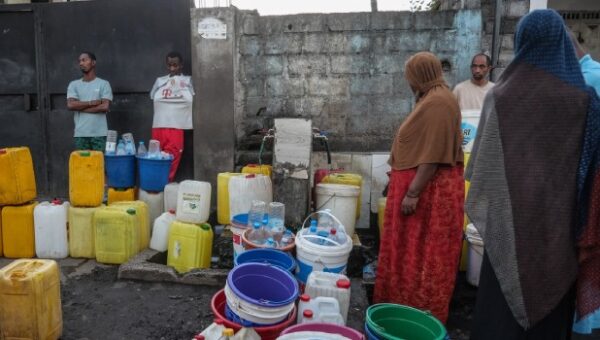 Queuing At Dawn As Comoros Taps Run Dry
