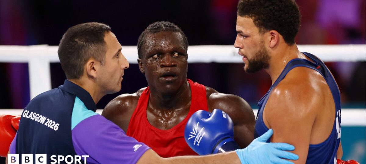 Boxer Abdul - grandson of dictator - disqualified for headbutt