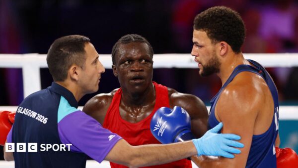 Boxer Abdul – grandson of dictator – disqualified for headbutt