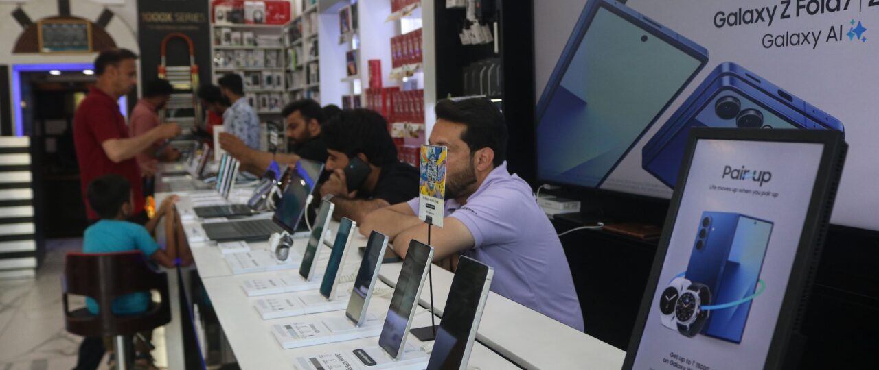 AI-driven memory crunch jolts India’s smartphone market