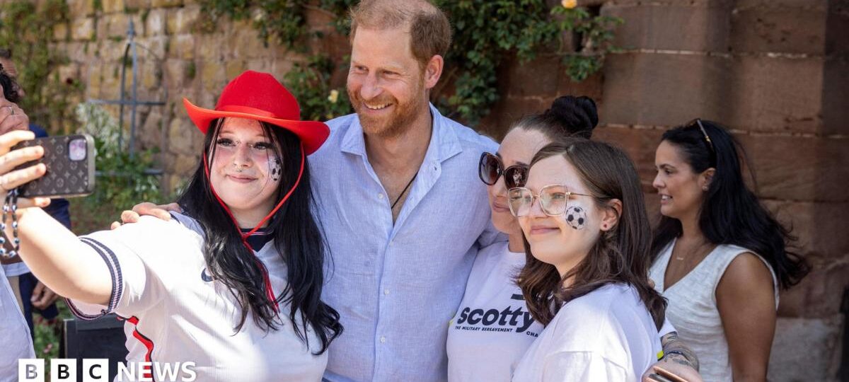 Prince Harry talks grief, stress and loss in final event of UK trip
