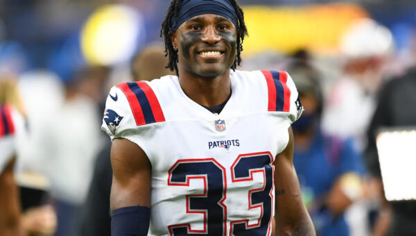 Joejuan Williams, former second-round draft pick, returns to Patriots