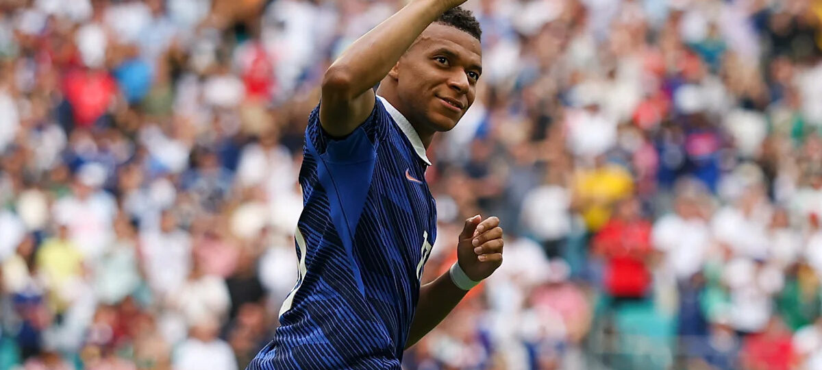 Kylian Mbappé ties Lionel Messi as World Cup's all-time leading scorer with 21st goal