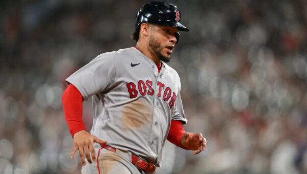 Willson Contreras injury overshadows Red Sox’ sixth straight win