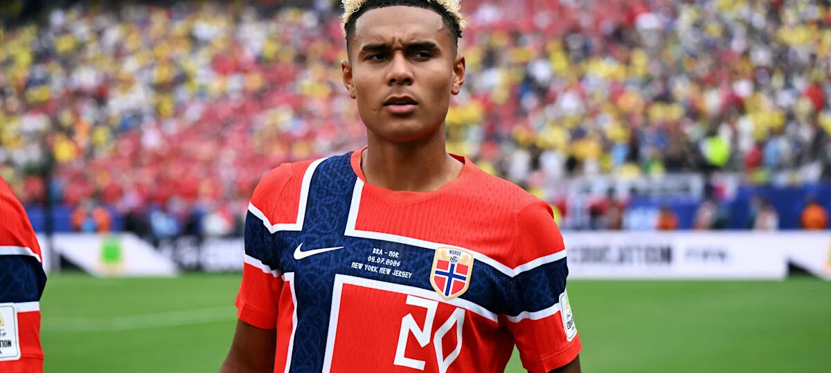 Report: Tottenham Hotspur considering move for World Cup forward
