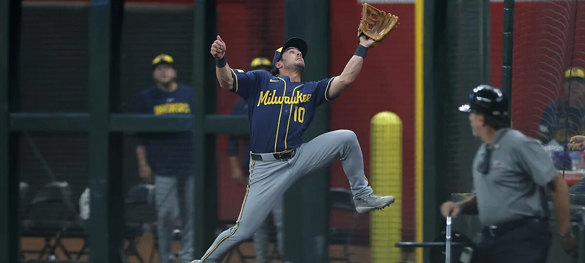 Sal Frelick made the play of the game for the Brewers – and then caught flack for it