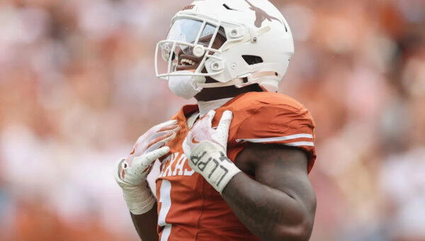 Countdown to Kickoff: Simmons, Jackson lead talented Texas EDGE group