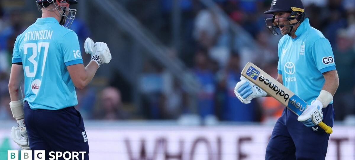 Root's 99 not out helps England win to level series