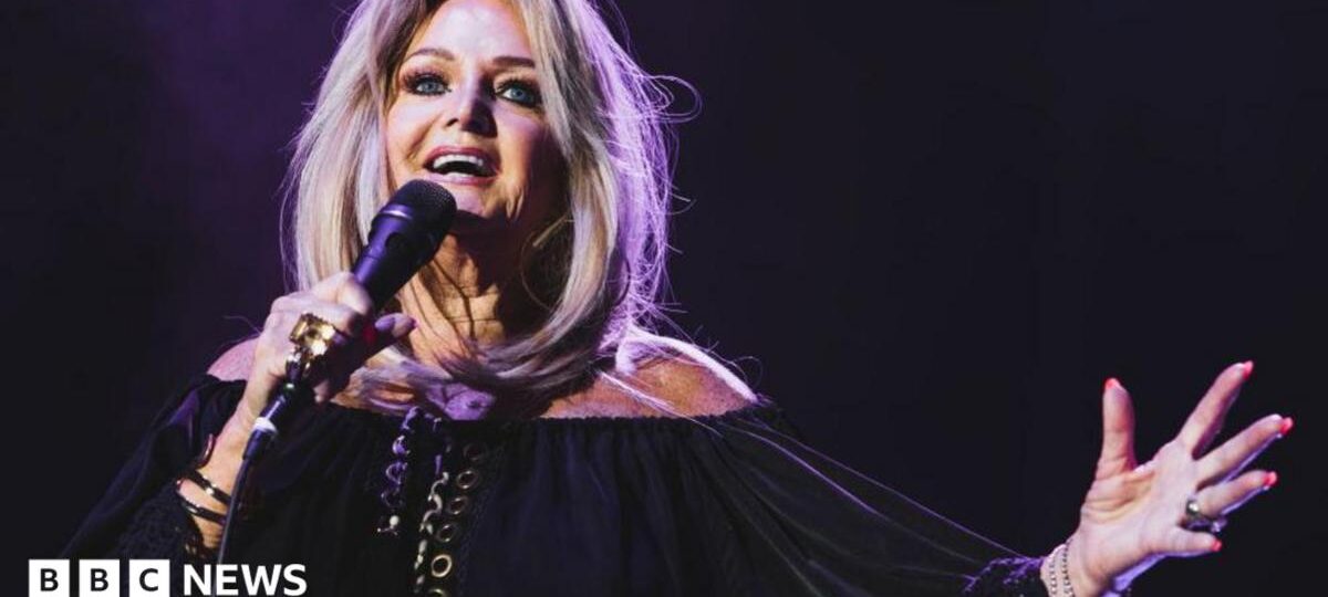 Fans invited to line streets for Bonnie Tyler's funeral