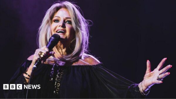 Fans invited to line streets for Bonnie Tyler’s funeral