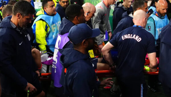 Jordan Henderson suffers freak injury after falling over advertising hoardings celebrating England’s win over Mexico