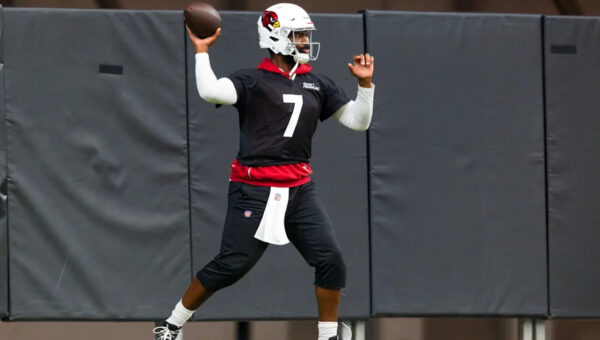 Arizona Cardinals training camp: Jacoby Brissett easing into practice time