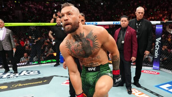 Conor McGregor’s Injury: What Happened to His Knee During Holloway Fight?