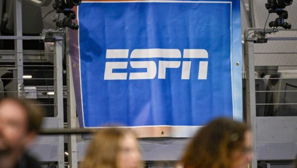 ESPN Blames Human For Headline Error in AI Article