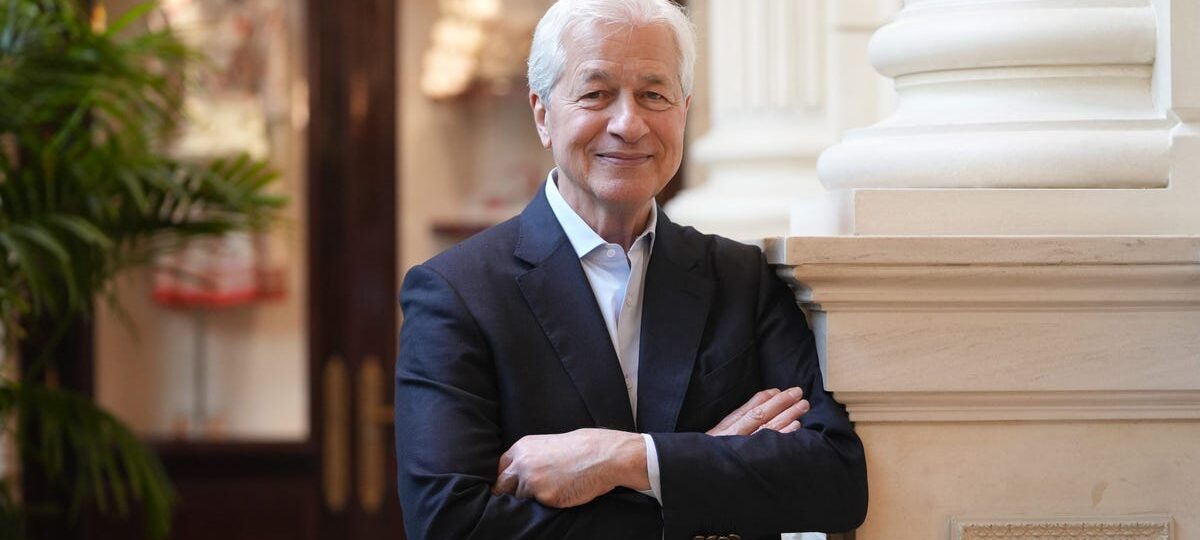 Jamie Dimon said insecurity can ruin CEOs. Here’s how to spot a fragile ego hiding behind confidence.