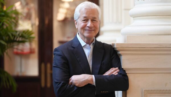 Jamie Dimon said insecurity can ruin CEOs. Here’s how to spot a fragile ego hiding behind confidence.