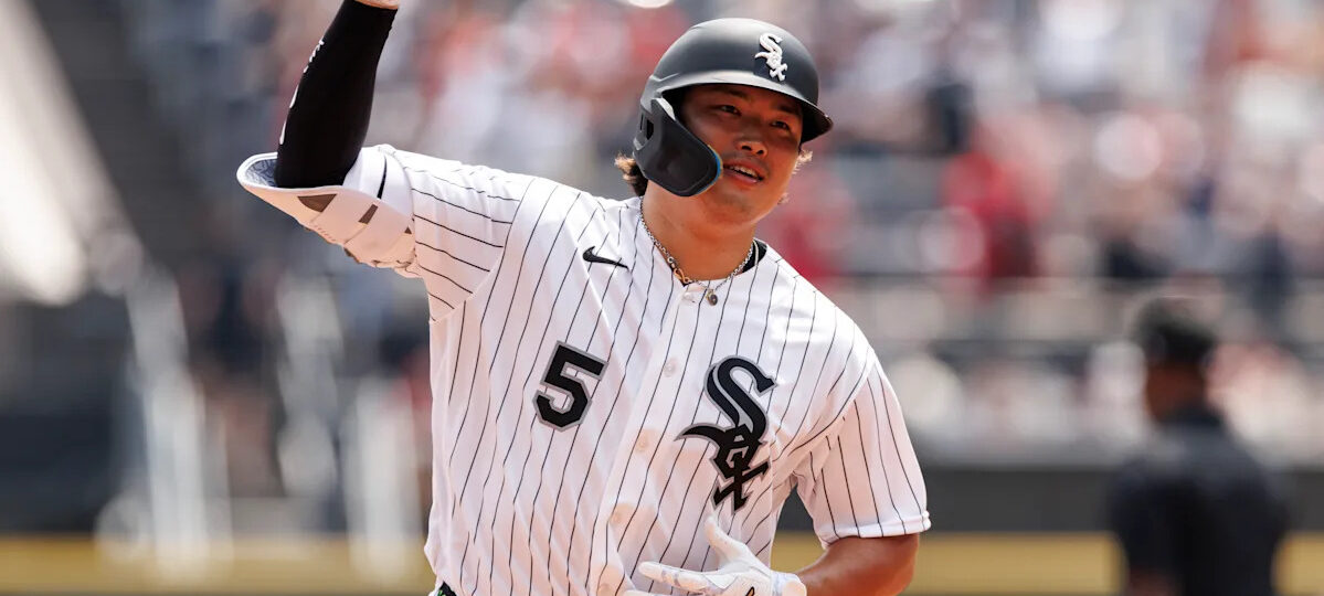 Munetaka Murakami rockets 2 homers with parents in attendance on his bobblehead day while White Sox clobber Astros