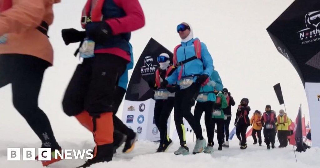 Marathon runners compete on drifting sea ice at North Pole