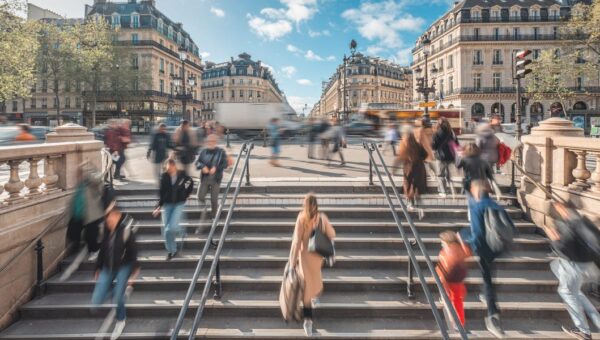 A neurologist says ‘super movers’ have younger brains — here’s how to reap the benefits yourself