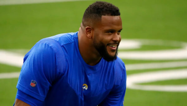 Watch: Aaron Donald does Ice Bucket Challenge, nominates 3 Rams stars