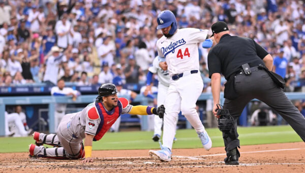 Dodgers swept by Diamondbacks in lackluster weekend