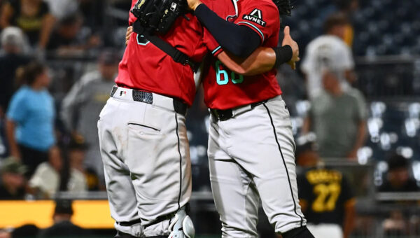 James McCann’s 12th-inning single gives Diamondbacks 8-7 win over Pirates after blowing six-run lead
