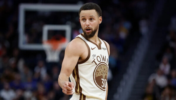 Stephen Curry urged to leave ‘biggest losers’ Golden State Warriors after LeBron James failure