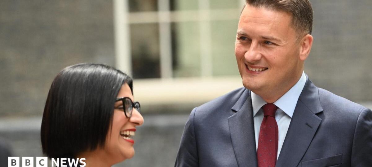 Streeting apologises after early prisoner release comments heard on mic