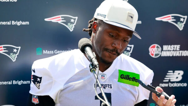 ‘He’s already done’ – Philadelphia Eagles fans pick up on ‘miserable’ AJ Brown during Patriots camp
