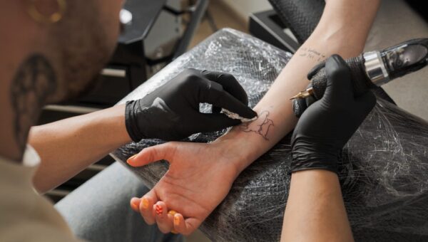 An AI startup's tattoo-for-an-interview stunt set off a Silicon Valley backlash. Now the founder is apologizing.