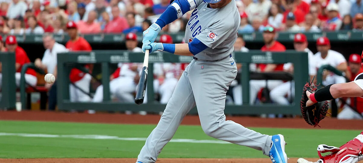 Cubs race to an early 7-run lead on the way to a 10-2 win over the Cardinals