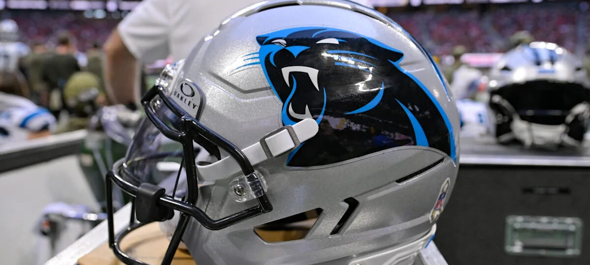 Panthers sign WR Gabriel Benyard