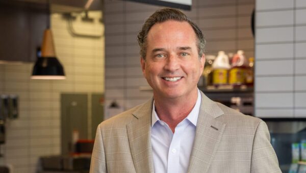 Chipotle's COO uses team dinners to spot potential leaders. These are the 4 qualities he looks for.