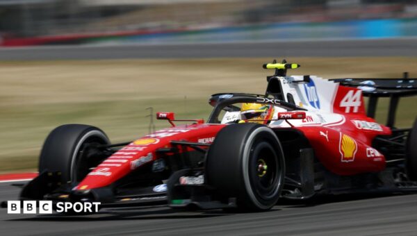 Hamilton fastest in Silverstone practice session