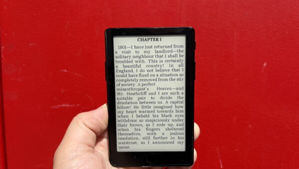 The Xteink X4 Pro could be the tiny e-reader of your dreams